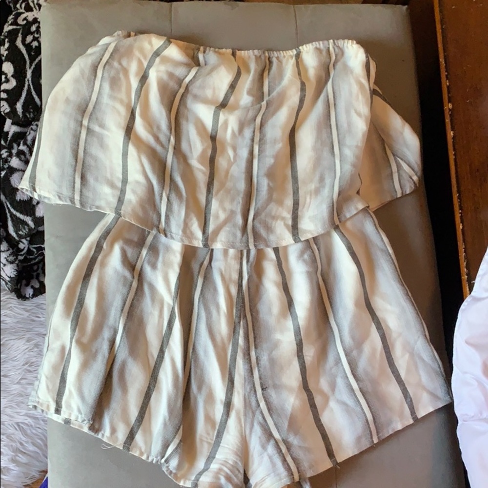Strapless striped romper